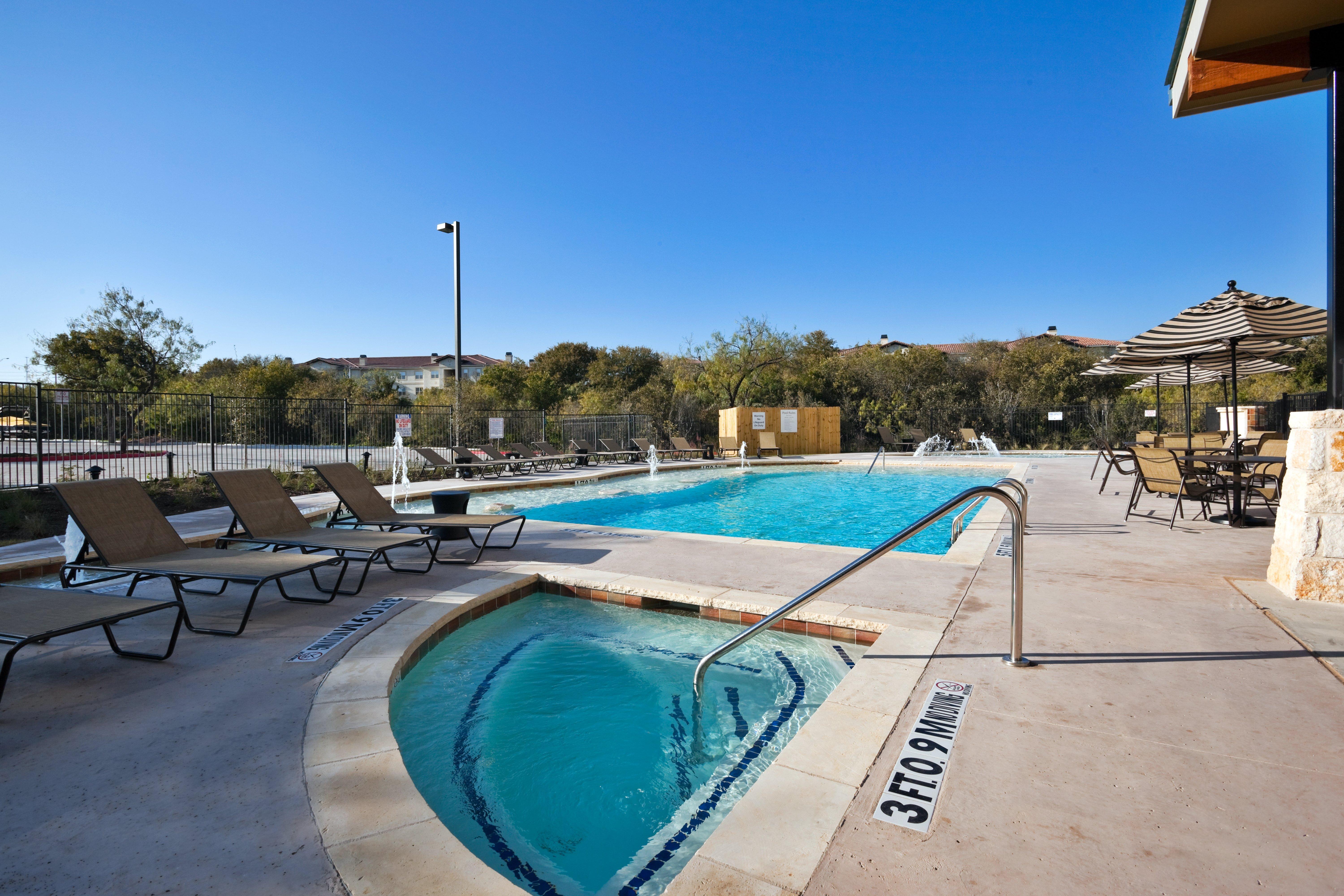 Holiday Inn San Antonio Northwest- Seaworld Area By Ihg Exterior photo